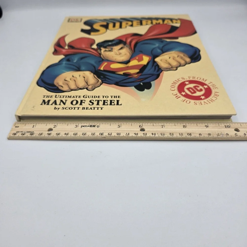 Superman The Ultimate Guide To The Man of Steel Scott Beatty DK Publishing 2002